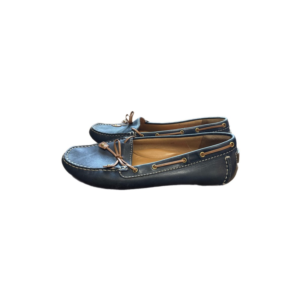 Clarks Boat Shoes Womens 10M Navy Blue Leather Artisan Loafers Excellent Bow - Picture 5 of 9